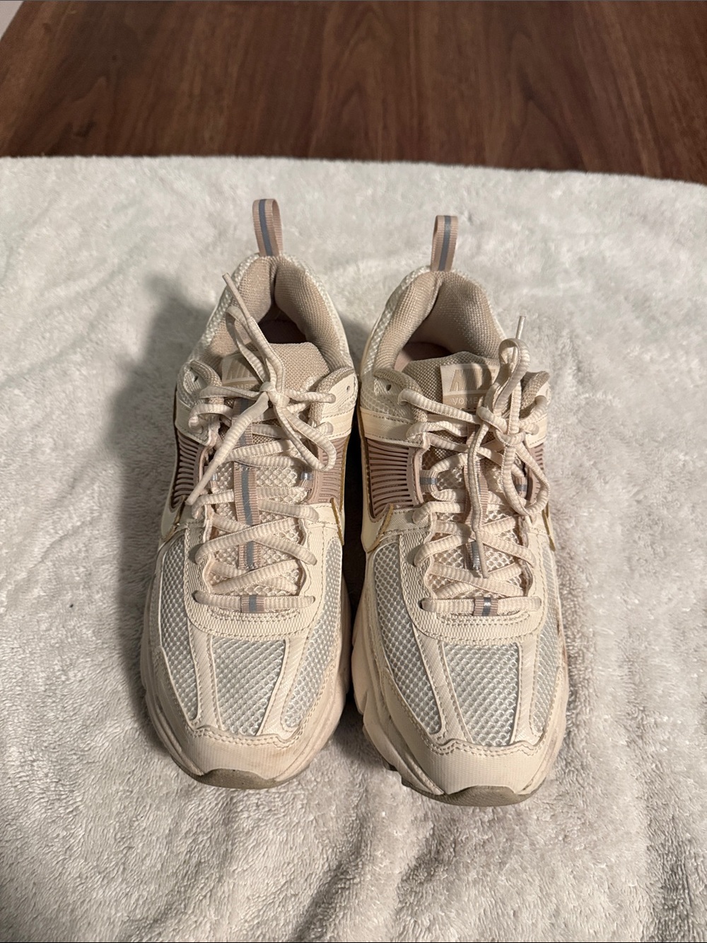 Nike Women's Vomero 5 Sneakers